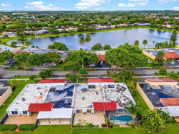 19435 E Lake Dr, Hialeah FL 33015