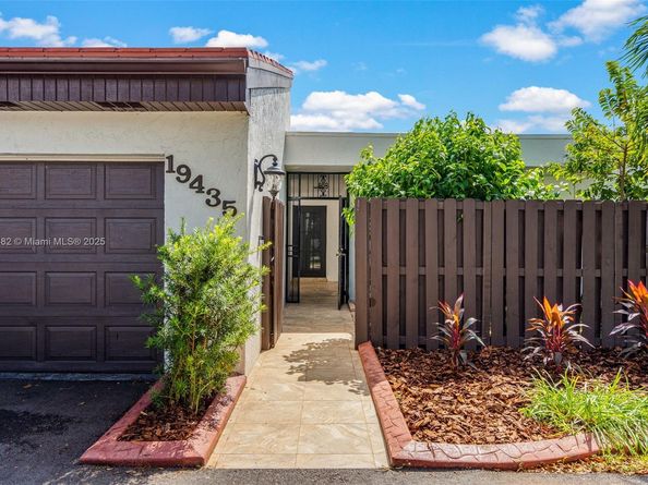 19435 E Lake Dr, Hialeah FL 33015