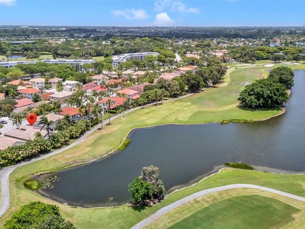 16260 La Costa Dr, Weston FL 33326