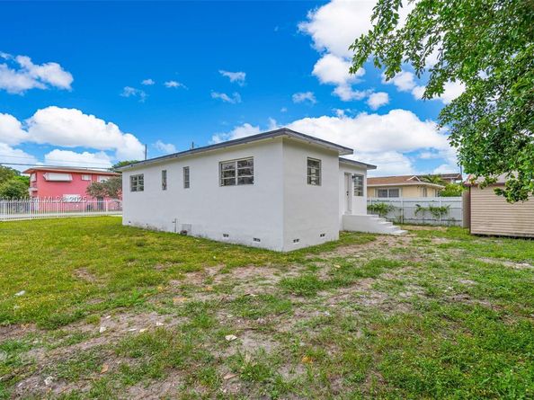 5890 NW 18th Ave, Miami FL 33142