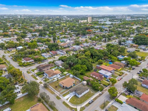 5890 NW 18th Ave, Miami FL 33142