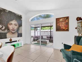 1959 SE 10th St, Homestead FL 33035