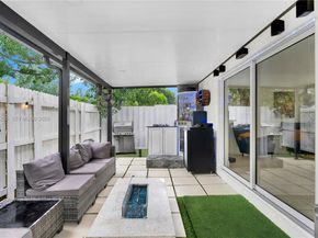 1959 SE 10th St, Homestead FL 33035