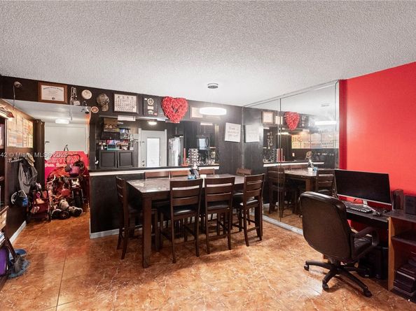 403 NW 68th Ave 317, Plantation FL 33317