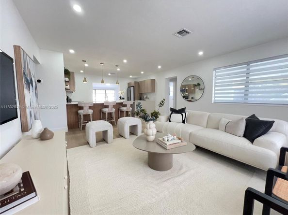 515 NW 30th Ter, Fort Lauderdale FL 33311