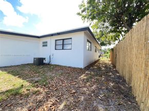 515 NW 30th Ter, Fort Lauderdale FL 33311