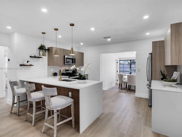 515 NW 30th Ter, Fort Lauderdale FL 33311