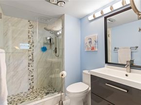 8940 S Hollybrook Blvd 53304, Pembroke Pines FL 33025