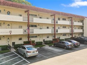 8940 S Hollybrook Blvd 53304, Pembroke Pines FL 33025