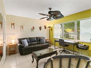 8940 S Hollybrook Blvd 53304, Pembroke Pines FL 33025