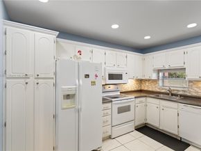 8940 S Hollybrook Blvd 53304, Pembroke Pines FL 33025