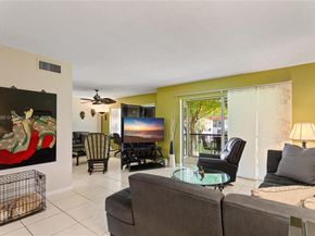 8940 S Hollybrook Blvd 53304, Pembroke Pines FL 33025