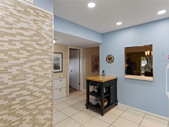 8940 S Hollybrook Blvd 53304, Pembroke Pines FL 33025