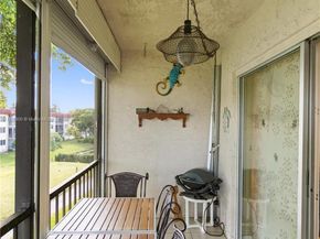 8940 S Hollybrook Blvd 53304, Pembroke Pines FL 33025