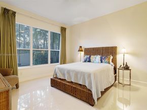 1384 Harbor View W, Hollywood FL 33019