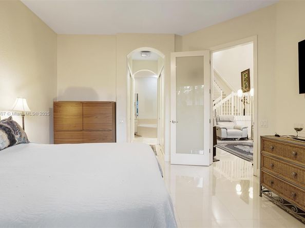 1384 Harbor View W, Hollywood FL 33019