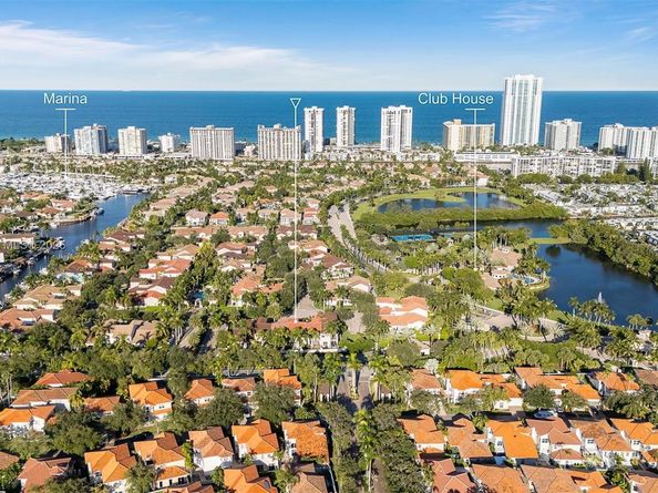 1384 Harbor View W, Hollywood FL 33019