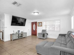 5720 SW 39th St, West Park FL 33023