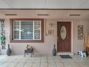 5720 SW 39th St, West Park FL 33023