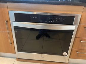 335 S Biscayne Blvd 3610, Miami FL 33131