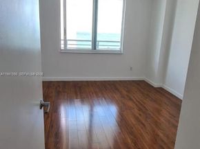 335 S Biscayne Blvd 3610, Miami FL 33131