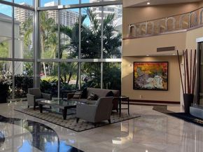 19101 NE 36th Ct 1110, Aventura FL 33180