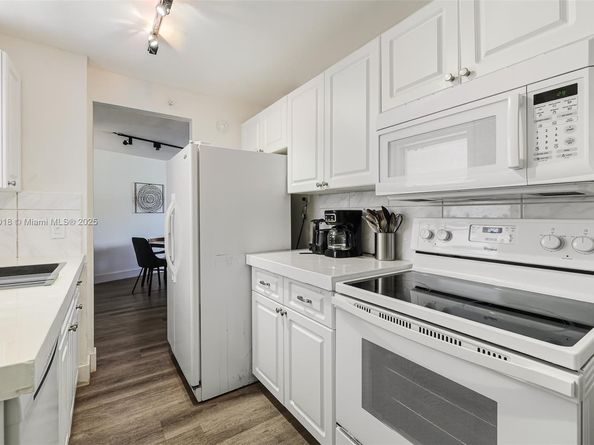 1881 Washington Ave 4B, Miami Beach FL 33139