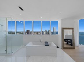 2020 N Bayshore Dr 4302, Miami FL 33137