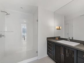 2020 N Bayshore Dr 4302, Miami FL 33137