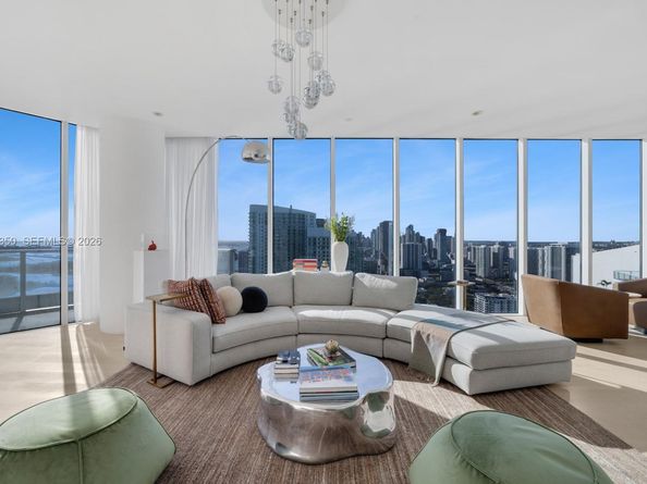 2020 N Bayshore Dr 4302, Miami FL 33137