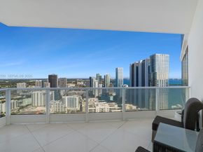 2020 N Bayshore Dr 4302, Miami FL 33137