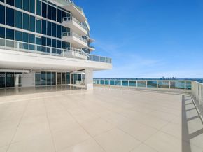 2020 N Bayshore Dr 4302, Miami FL 33137