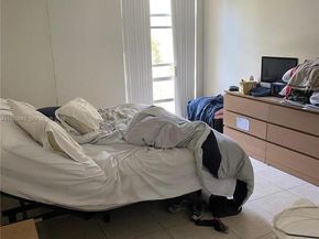 210 172nd St 323, Sunny Isles Beach FL 33160