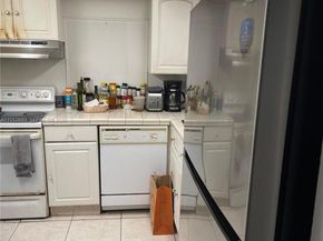 210 172nd St 323, Sunny Isles Beach FL 33160