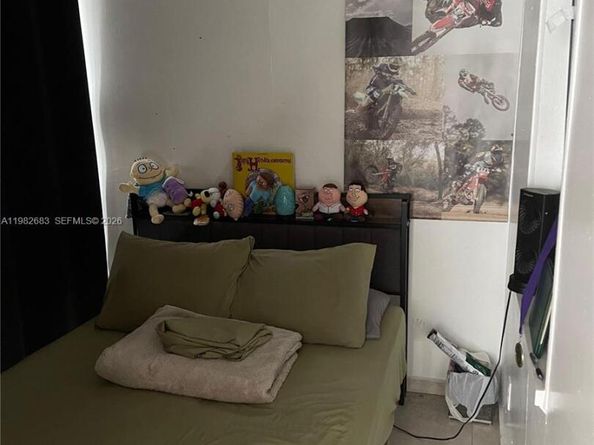 210 172nd St 323, Sunny Isles Beach FL 33160