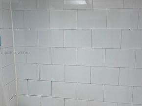 210 172nd St 323, Sunny Isles Beach FL 33160