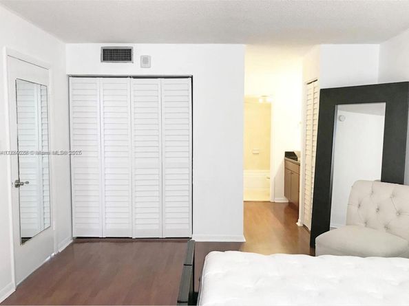 6900 Bay Dr 7F, Miami Beach FL 33141