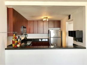 6900 Bay Dr 7F, Miami Beach FL 33141