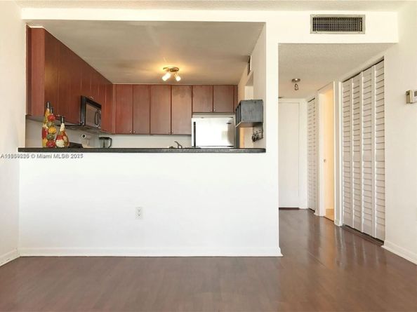 6900 Bay Dr 7F, Miami Beach FL 33141