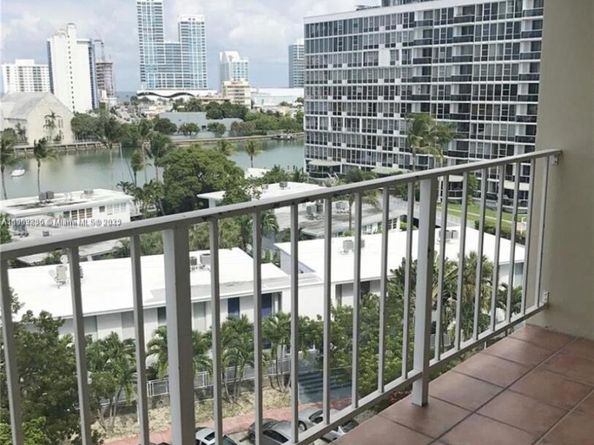 6900 Bay Dr 7F, Miami Beach FL 33141