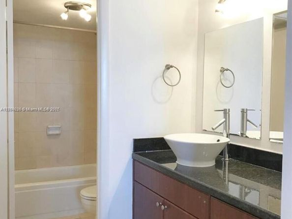 6900 Bay Dr 7F, Miami Beach FL 33141
