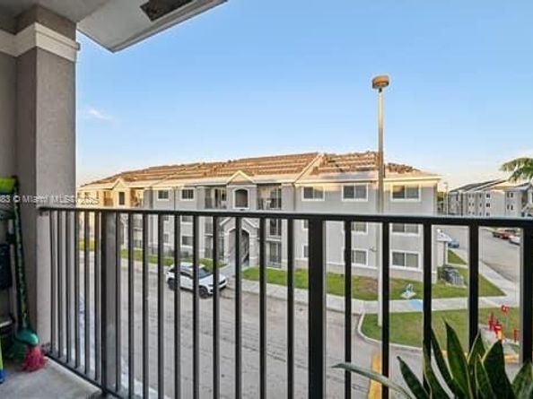 15460 SW 284th St 4305, Homestead FL 33033