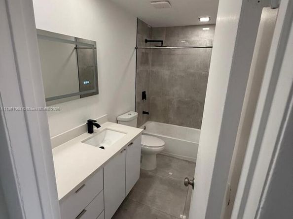 2655 NW 60th Way 195, Sunrise FL 33313