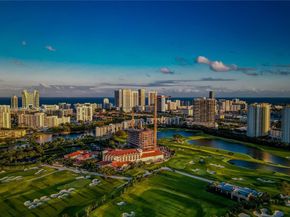 619 NE 14th Ave 304, Hallandale Beach FL 33009