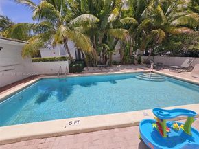 235 Antilla Ave 4, Coral Gables FL 33134