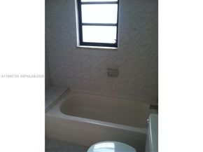 235 Antilla Ave 4, Coral Gables FL 33134