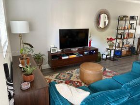 235 Antilla Ave 4, Coral Gables FL 33134