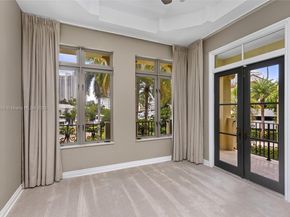 1504 Island Blvd, Aventura FL 33160