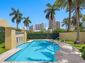 1504 Island Blvd, Aventura FL 33160