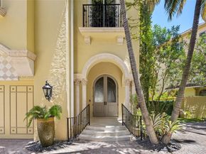 1504 Island Blvd, Aventura FL 33160